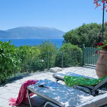 Amaryllis House Villa *